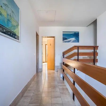 Casa Milani Apt 6 * Μαλτσεζίνε